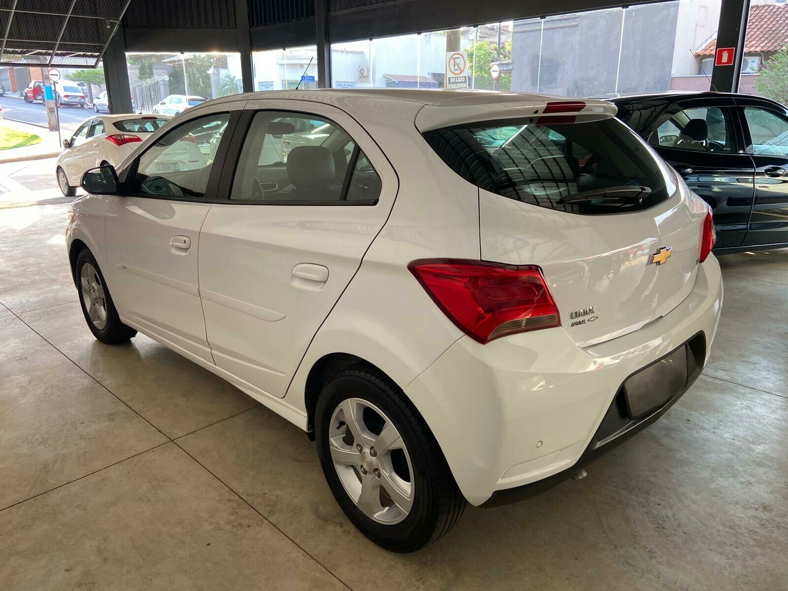 Imagem do veículo  CHEVROLET ONIX LT 1.4